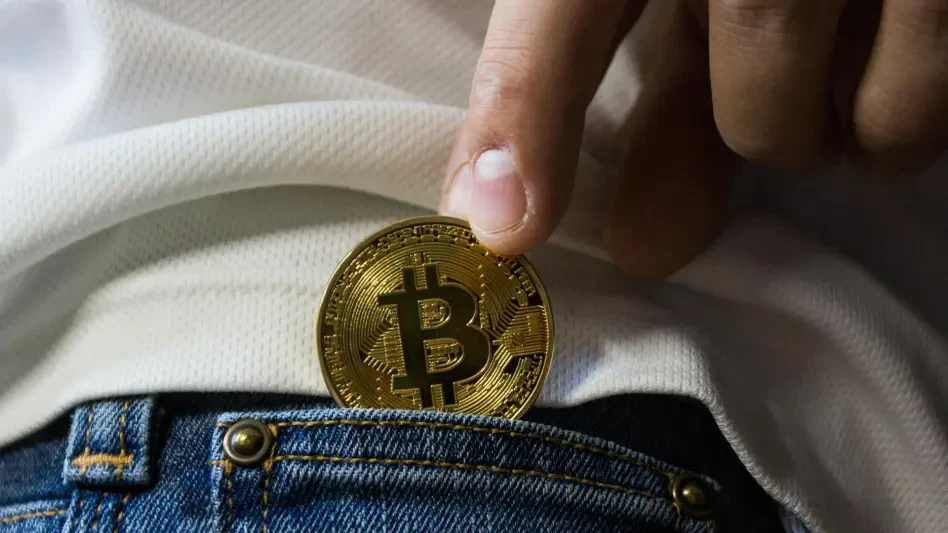 Ex-Crime Agent Jailed for Bitcoin Theft in Silk Road Probe